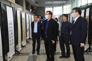 学校举办“家国同心，携手筑梦”...